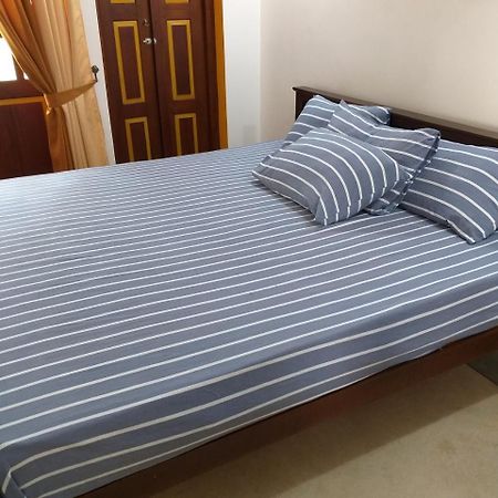 Villa Palm Breeze Polhena 外观 照片