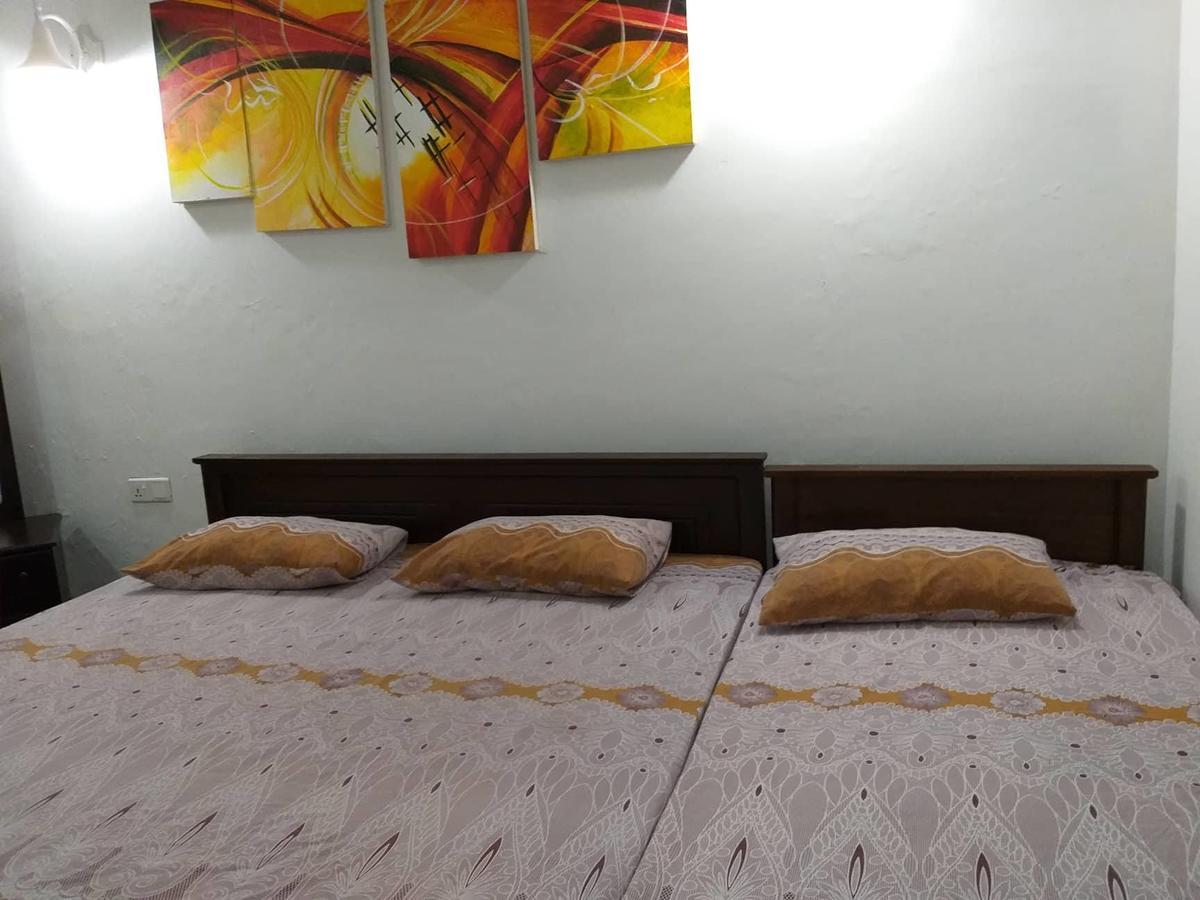 Villa Palm Breeze Polhena 外观 照片