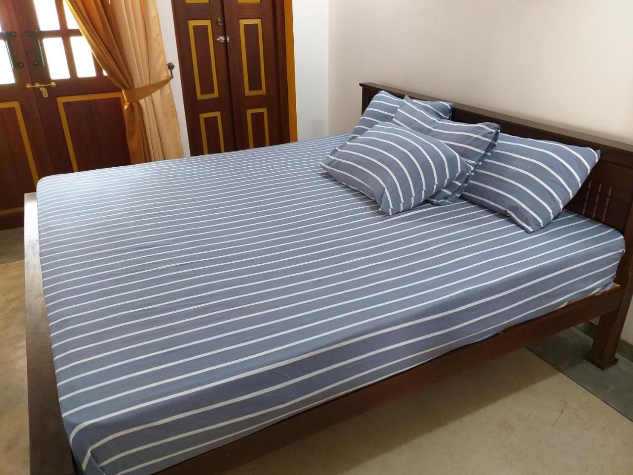 Villa Palm Breeze Polhena 外观 照片
